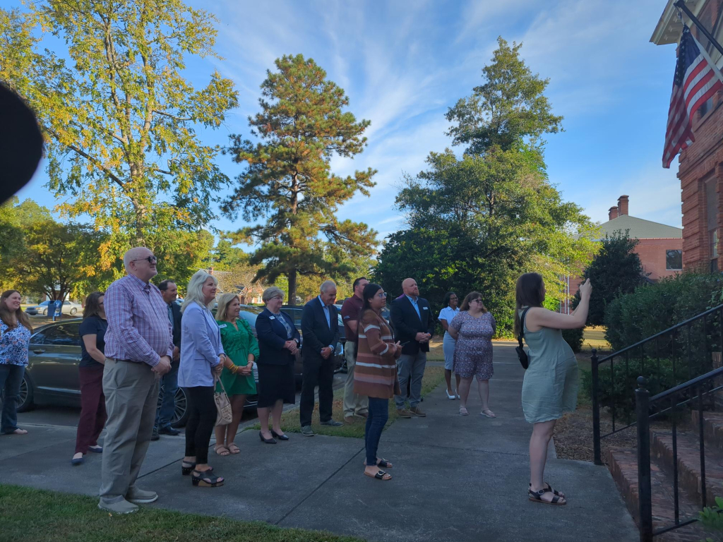 Wayne County Chamber of Commerce Celebrates Launch of Hawthorne & Pine LLC